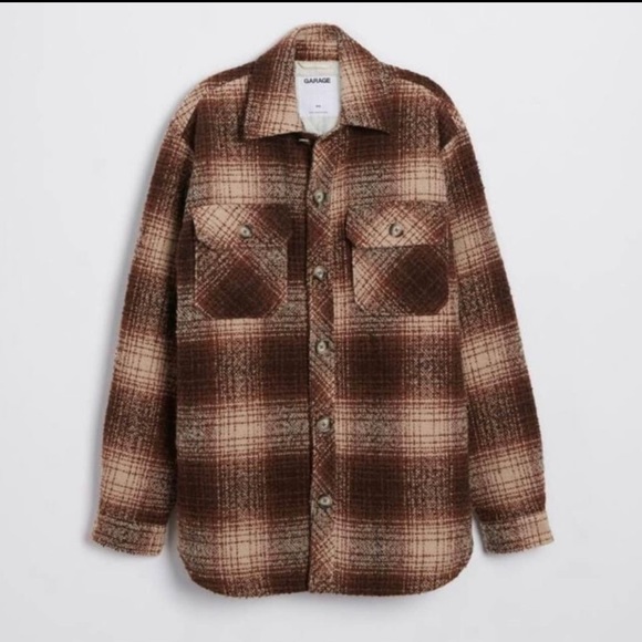 Garage Shacket - Picture 1 of 4